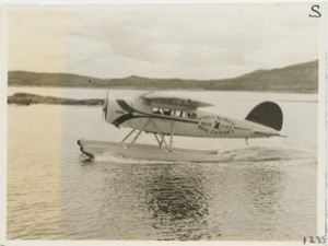 Image of Viking (seaplane) getting underway